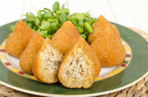 What is Coxinha | Easy Baked Chicken Authentic Brazilian Food Recipe - Glutto Digest