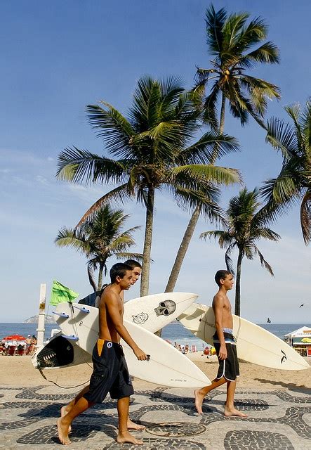 Praia do Leblon - Foto: Pedro Kirilos | Riotur | Brazil culture, Brazil ...