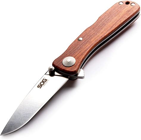 Top 10 Best Pocket Knives - Tested and Reviewed by Experts