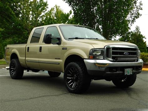 2000 Ford F-250 Super Duty Crew Cab 4X4 / 7.3 DIESEL / 127k Miles