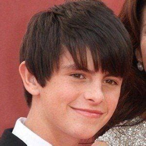 Dylan Douglas - Age, Family, Bio | Famous Birthdays