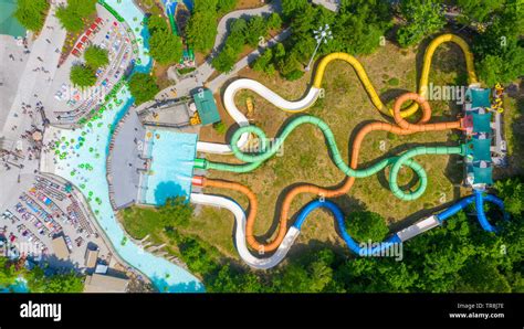 Dollywood splash country hi-res stock photography and images - Alamy