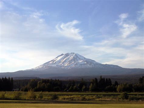 Skiing the Cascade Volcanoes: Mount Adams