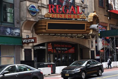 Regal Cinemas’ Owner Can’t Count on AMC’s Meme Crowd - WSJ