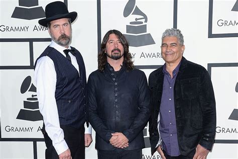 Watch Members of Nirvana Reunite at Foo Fighters Show in Oregon