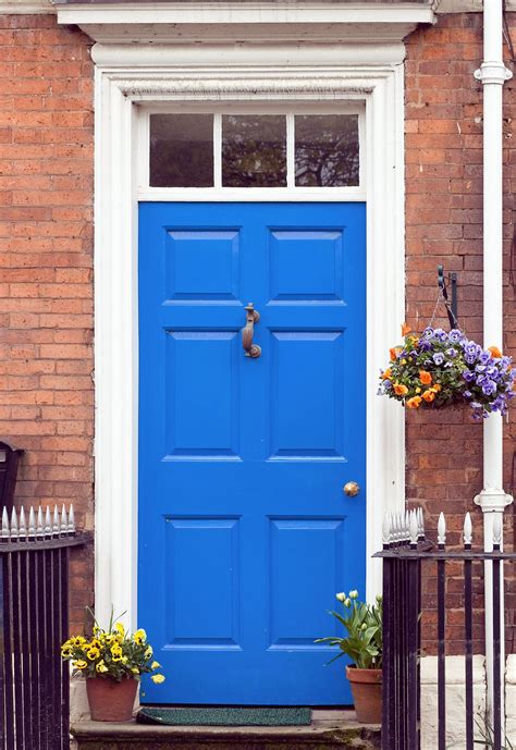 10 Stunning Blue Paint Colors for Shutters That Will Transform Your Home Exterior - Click Here ...