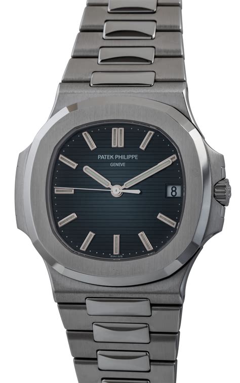 Patek Philippe - Nautilus 'Blue Dial' : 5711/1A-010 : SOLD OUT : blue ...