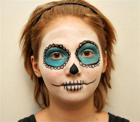 Sugar Skull Makeup Tutorial | Moms Need To Know