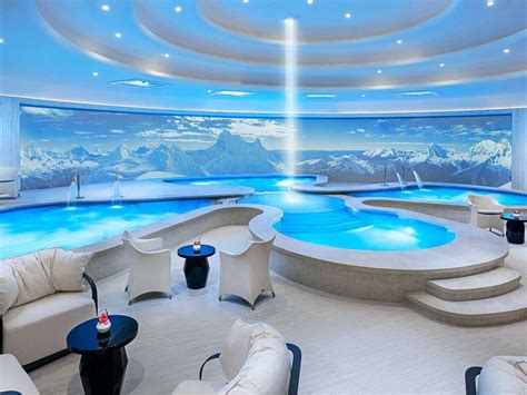 Conrad Las Vegas at Resorts World Pool Pictures & Reviews - Tripadvisor