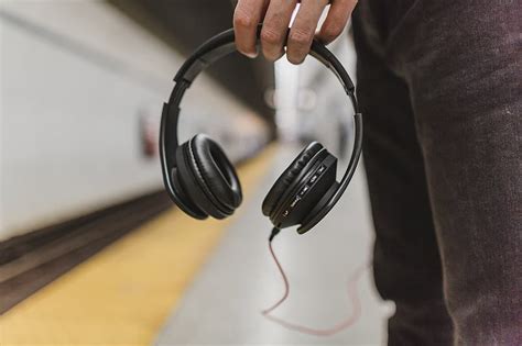 15 Best Noise Cancelling Headphones | CitizenSide