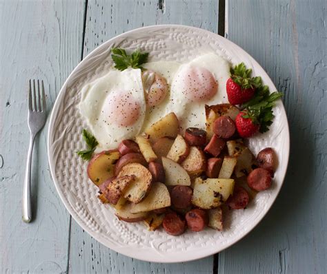 Fried Potatoes and Eggs | Homemade Food Junkie