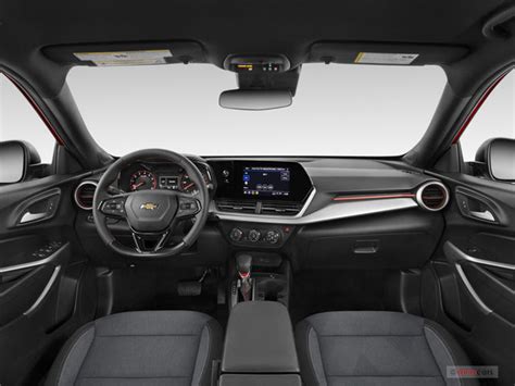 2024 Chevrolet Trax: 31 Interior Photos | U.S. News