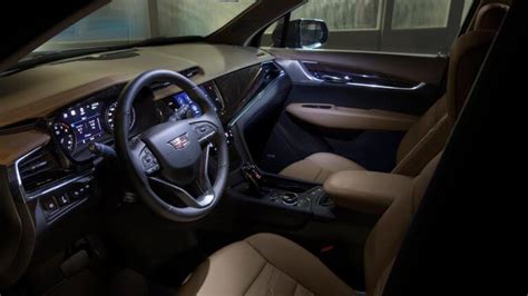 2021 Cadillac XT6: Color Options, Features, Specs