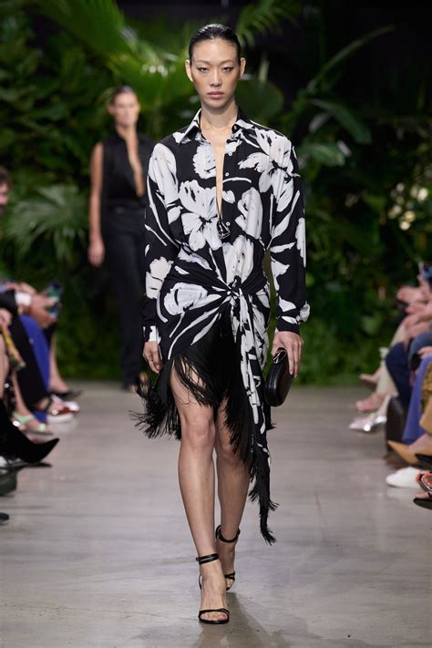 Urban Resort: Introducing The Spring/Summer 2023 Michael Kors Collection Runway Show — SSI Life