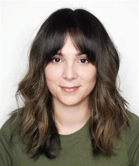 50 Stylish Bangs for Round Faces Compatible with Any Hair Length