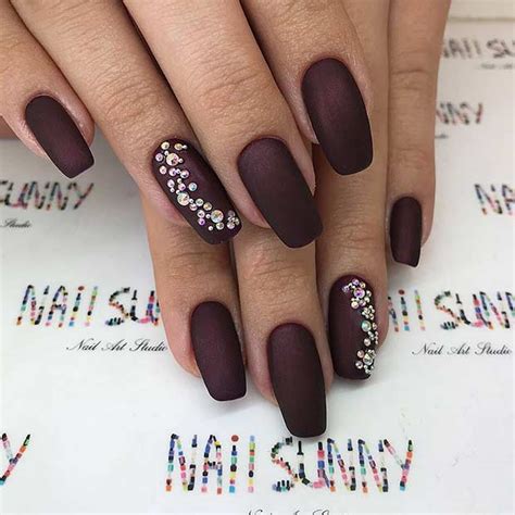 43 Chic Burgundy Nails You'll Fall in Love With | Page 2 of 4 | StayGlam