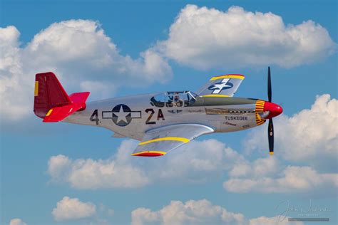 Photos of P-51 CAF Red Tail Squadron Tuskegee Airmen