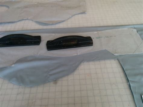 Cutting Fabric for to Make Clothing : 4 Steps (with Pictures) - Instructables