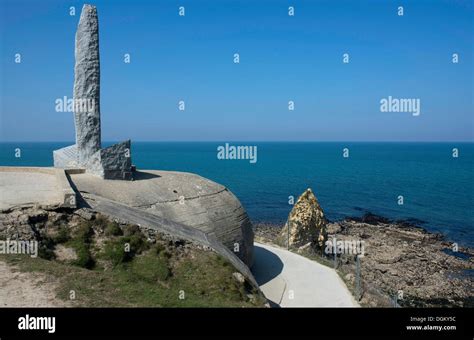 Ranger monument and bunker above the Atlantic, Pointe du Hoc memorial ...