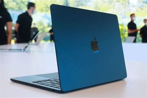 MacBook Air M2 có mấy màu? Màu nào đẹp và sang nhất 2023