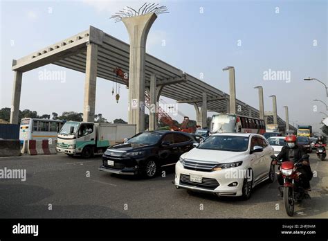 Dhaka elevated expressway hi-res stock photography and images - Alamy