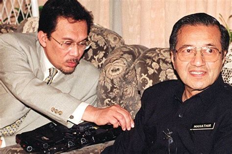 If Anwar and Mahathir have kissed and made up, should Najib be worried ...