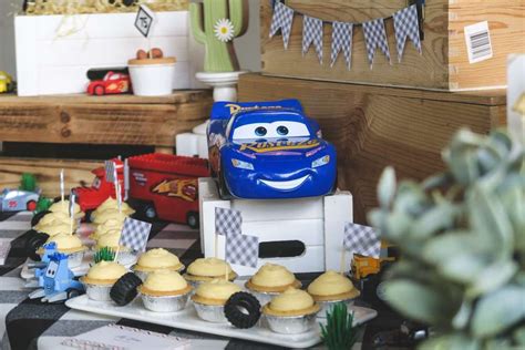 Fabulous Lightning Mcqueen Birthday Party Ideas | Photo 13 of 23 | Birthday party, Lightning ...