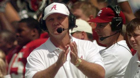 Former Alabama coach Mike DuBose injured in accidental shooting