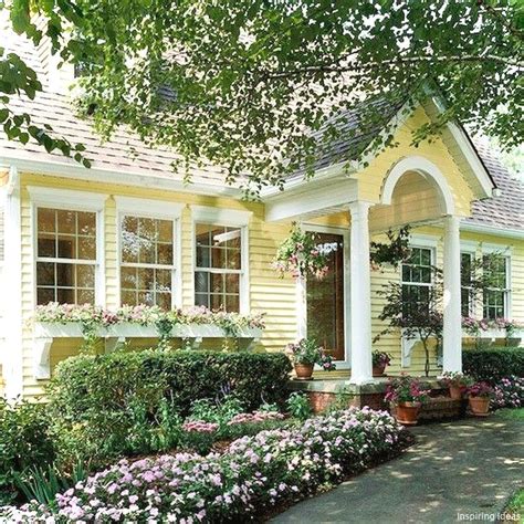 Gorgeous 40 Small Cottage House Exterior Design Ideas - roomaholic.com ...