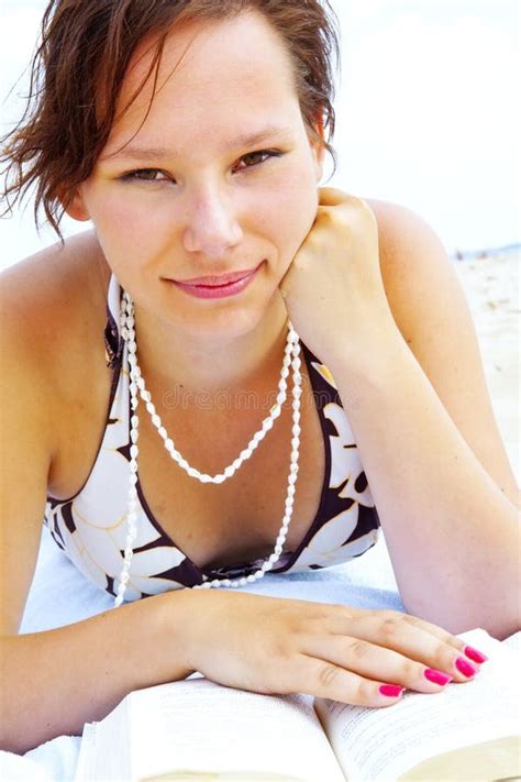 Woman on the Beach Reading Book Stock Photo - Image of holiday, relaxation: 15281128