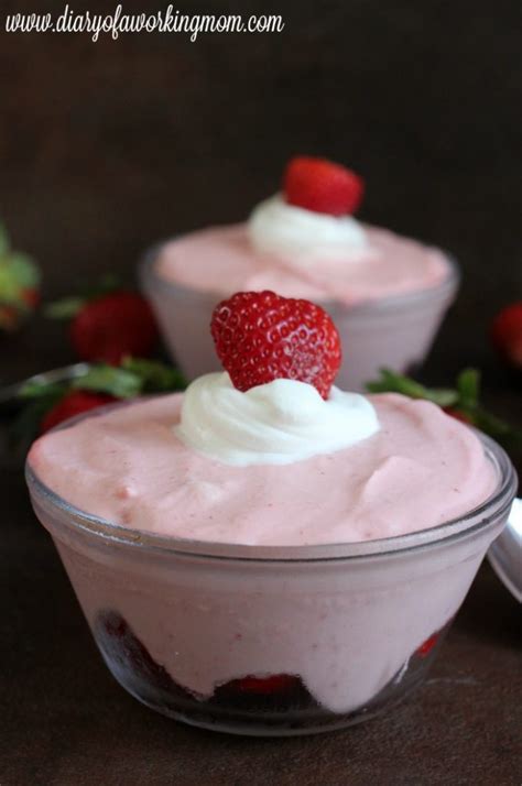 Super Easy 3 Ingredient Strawberry Mousse {Recipe} | Diary of a Working Mom