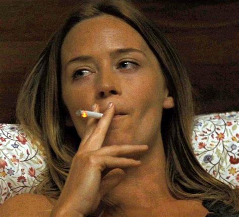 Women Smoking, Girl Smoking, Emily Blunt, Smoke, Photo And Video, Beautiful, Instagram Photo ...