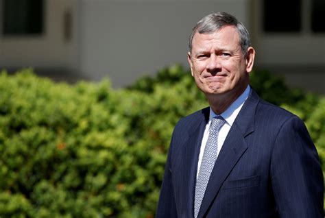 Chief Justice Roberts faces political quagmire presiding over ...