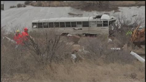 10 dead when Texas prison bus skids off highway, hits train - ABC13 Houston