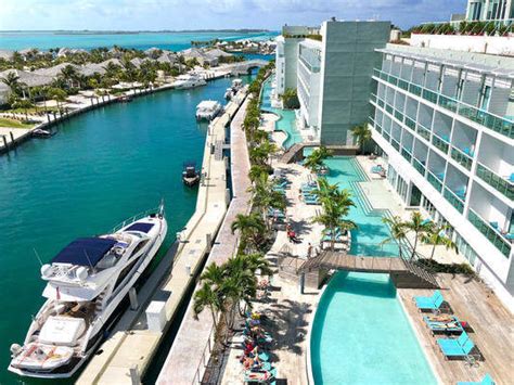 Resorts World Bimini Dock in Bimini, Bahamas - Marina Reviews - Phone ...