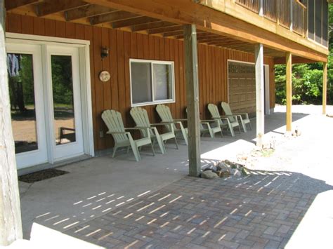 Muskoka and Almaguin Area Private Lakefront Cottage Rentals ~ Buck Lake #3