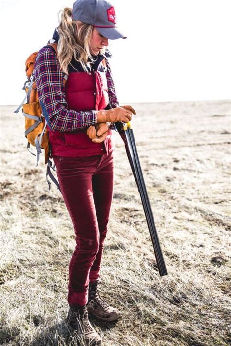 Girls Outfits with Hiking Boots-26 Ways to Wear Hiking Boots | Trekking outfit women, Hiking ...