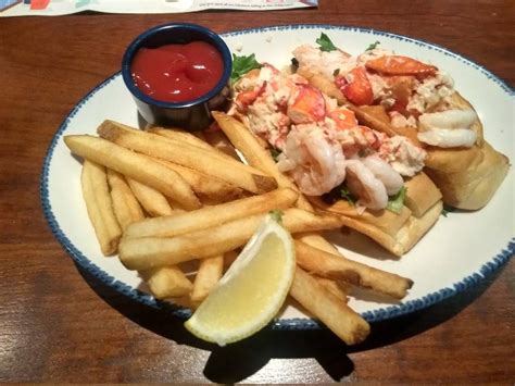 Red Lobster - Restaurant | 9892 International Dr, Orlando, FL 32819, USA