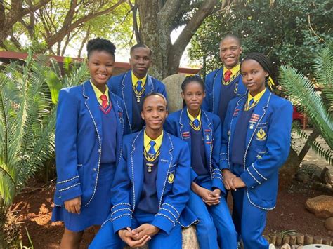 Hoërskool Akasia’s top athletes and new prefects | Rekord