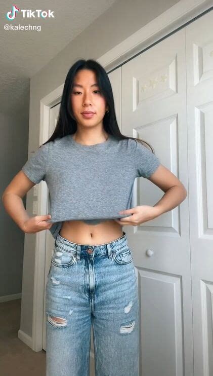 Easy Hack: How to Turn T-shirt Into Crop Top Without Cutting | Upstyle