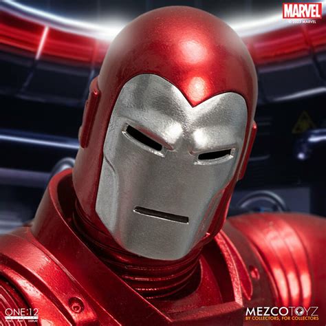 One:12 Collective Iron Man: Silver Centurion | Mezco Toyz