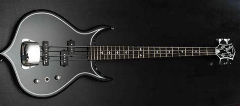 Cort Gene Simmons Punisher 2 Bass Review | GuitarInternational.com