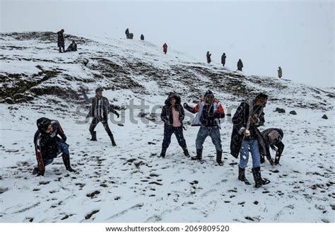 4,012 Snowfall In India Images, Stock Photos & Vectors | Shutterstock