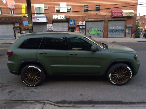 Jeep Awareness: Green Matte Jeep Grand Cherokee Wearing Bronze Rims ...