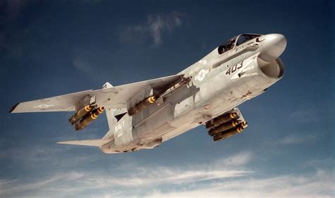 Aeronaves históricas, o Vought A-7 Corsair II - PortaldoAviador.com