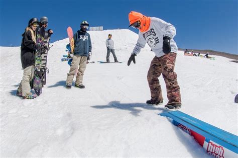 How to Jib on a Snowboard - Mountain Weekly News