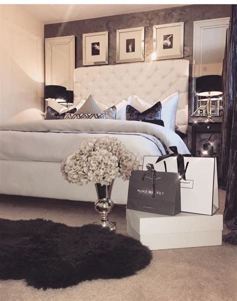 like the black and silver | Luxury bedroom design, Master bedrooms ...