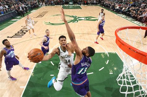 PHOTO RECAP: Bucks 122 - Jazz 118 | 11.25.19 Photo Gallery | NBA.com