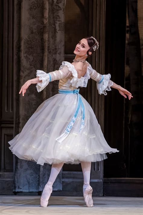 Marianela Nuñez | Ballet dress, Ballet costumes, Ballet inspiration