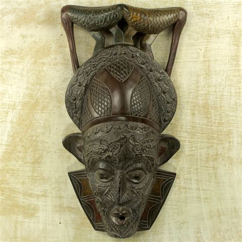 UNICEF Market | Ghana Wood Mask Hand Carved with Birds - Bird Perch